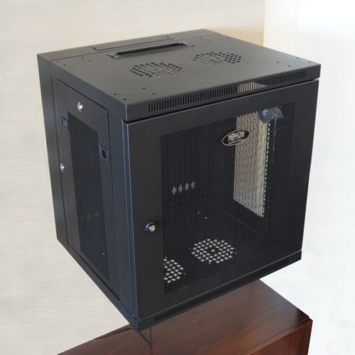 Панель Tripp Lite SRBRUSHWM