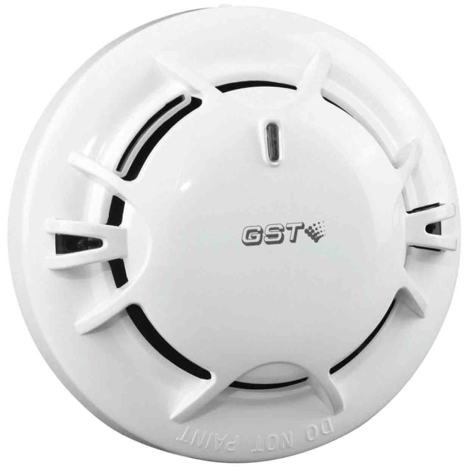 Безадресный комбинированный дымовой/тепловой извещатель GST. Арт, DC-9101E-RU