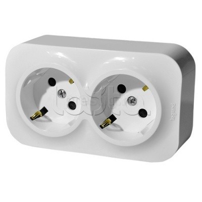 Розетка электрическая 2-ая с заземлением и защит. шторками 16А Quteo Legrand (782223)