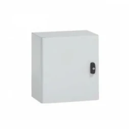 Шкаф металлический навесной 600х600х250 мм IP55 без монтажной платы Legrand (0355100)