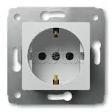Розетка электрическая с заземлением Cariva Legrand (773659)